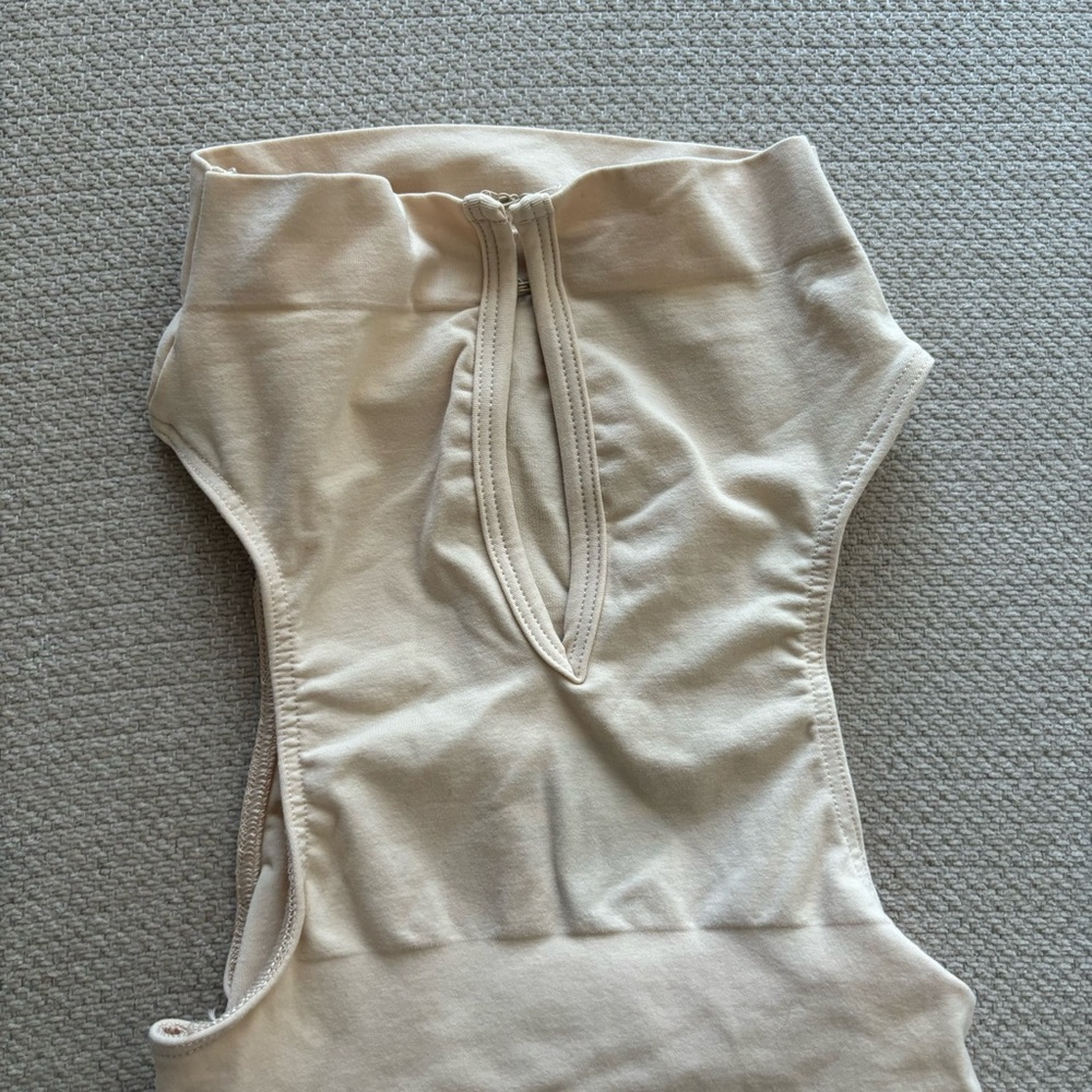 SKIMS Seamless Sculpt High Mock Neck Shapewear Bodysuit SMALL - Picture 9 of 11